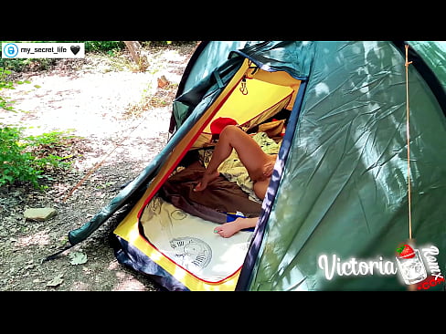 ❤️ فیلمبرداری شده روی دوربین پرشور پرشور غریبه در یک چادر ❤️  شلخته در ما